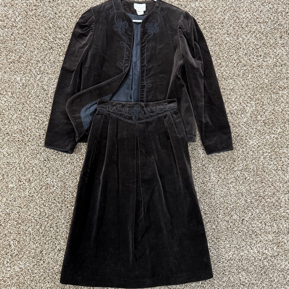 Vintage 80s Velvet 2‎ Piece Jacket Midi Skirt Set Western Embroidered *XS/S